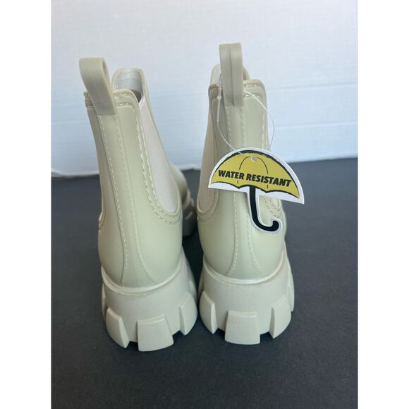 NWT Jeffrey Campbell Cream Pleu Platform Lug Sole Pull On Rain Chelsea Boots 9 - Picture 6 of 11